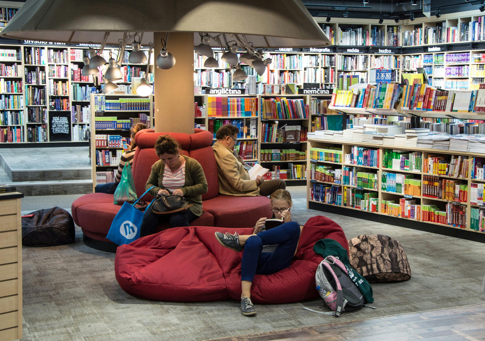 Best Hebrew Books for Israeli Kids Living Abroad (2026 Guide)